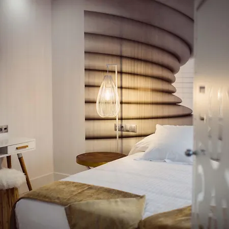 Cuevas - Adults Only Santillana del Mar