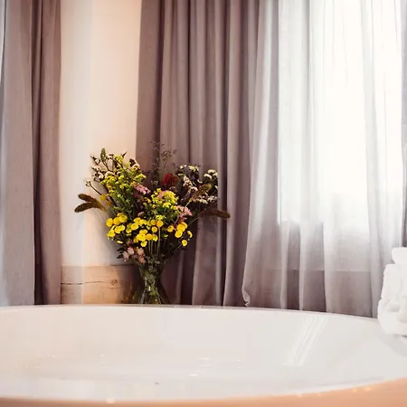 Cuevas - Adults Only Hotell Santillana del Mar