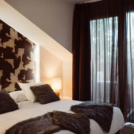 Cuevas - Adults Only Santillana del Mar