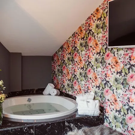 Cuevas - Adults Only 4* Santillana del Mar