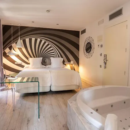 Cuevas - Adults Only 4* Santillana del Mar