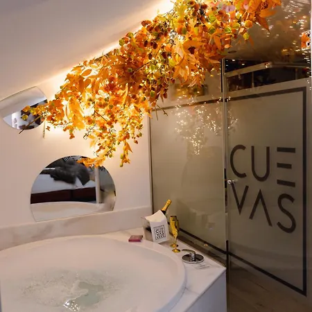 Cuevas - Adults Only 4* Santillana del Mar
