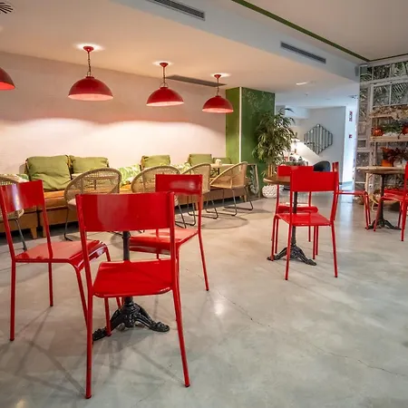 Cuevas - Adults Only 4*