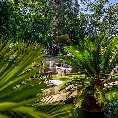 Cuevas - Adults Only 4*