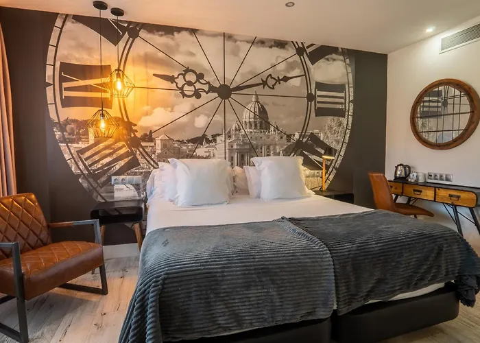 Cuevas - Adults Only Santillana del Mar