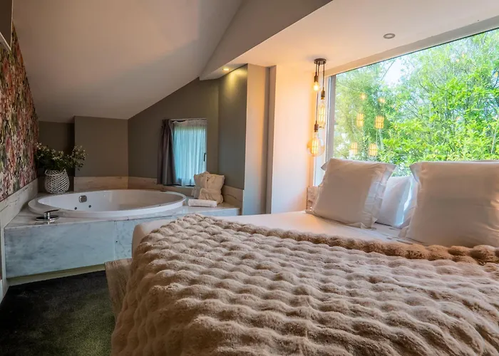 Cuevas - Adults Only