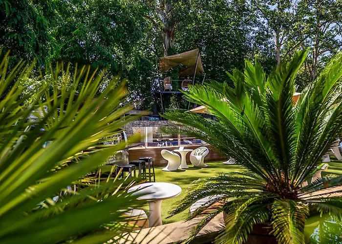 Cuevas - Adults Only 4*